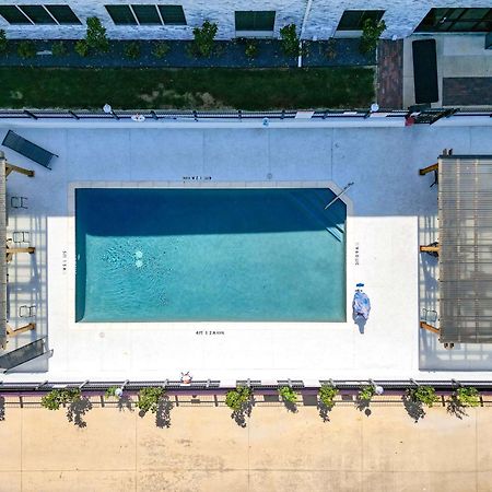 Hampton Inn & Suites Ντέντον Εξωτερικό φωτογραφία