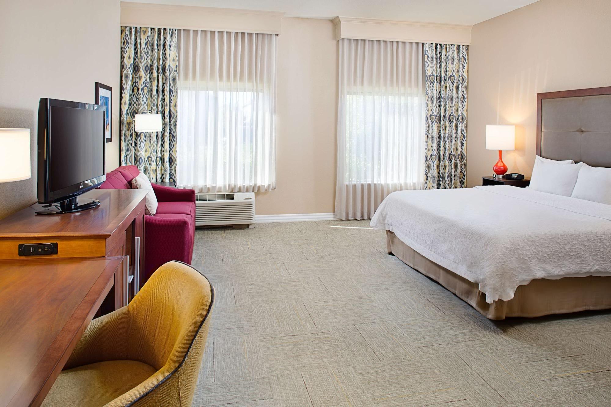 Hampton Inn & Suites Ντέντον Εξωτερικό φωτογραφία