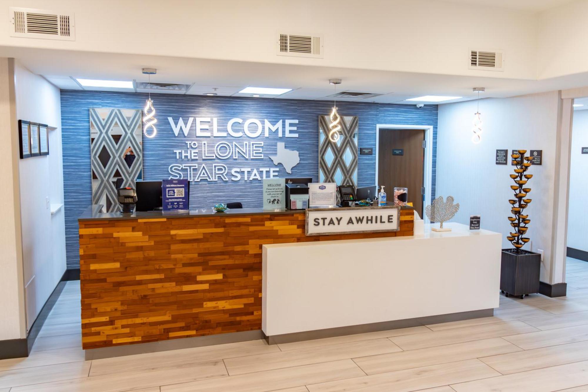 Hampton Inn & Suites Ντέντον Εξωτερικό φωτογραφία