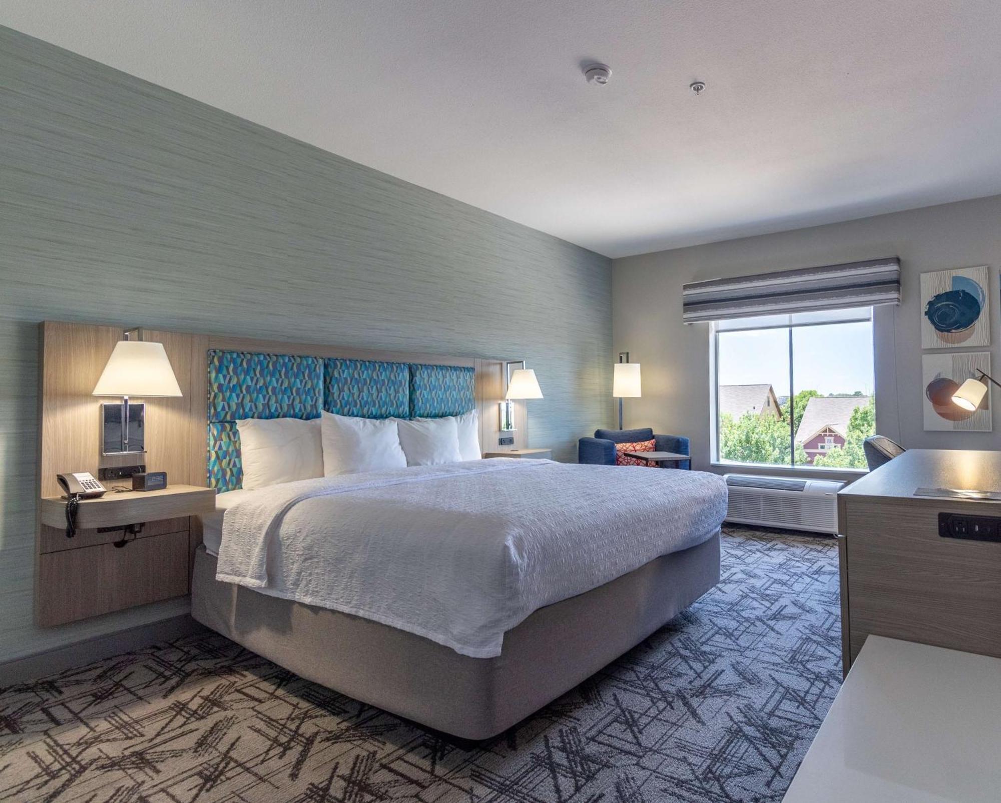 Hampton Inn & Suites Ντέντον Εξωτερικό φωτογραφία