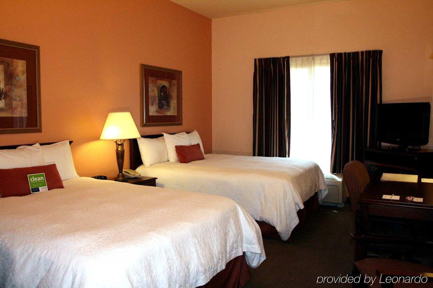 Hampton Inn & Suites Ντέντον Δωμάτιο φωτογραφία