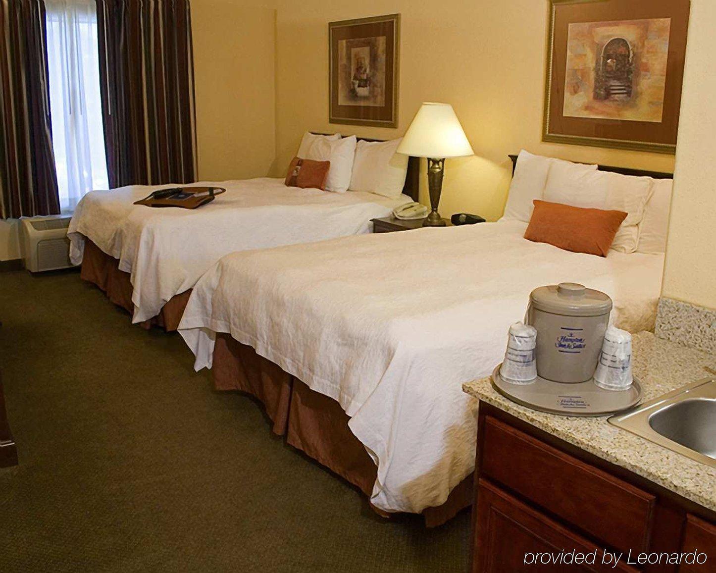Hampton Inn & Suites Ντέντον Δωμάτιο φωτογραφία