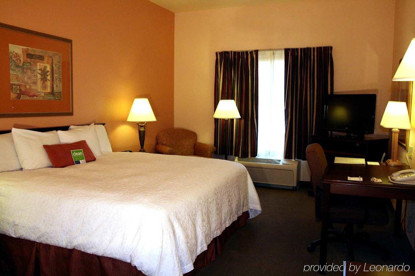 Hampton Inn & Suites Ντέντον Δωμάτιο φωτογραφία